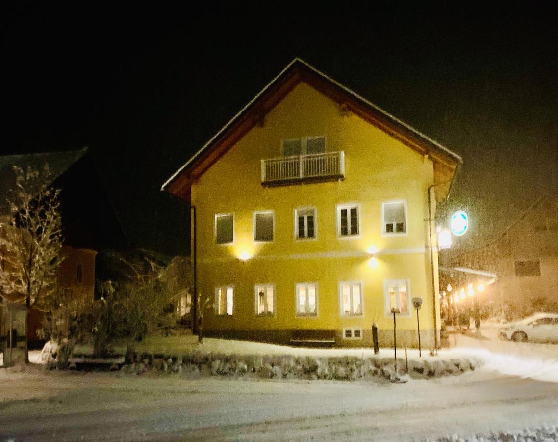 Gasthaus Zum Fuchs - Familie Andrae Hermagor-Pressegger See Luaran gambar